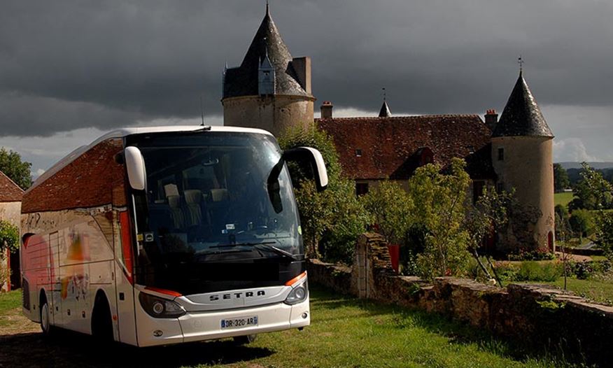 transports en autocars Voyages Aiglons